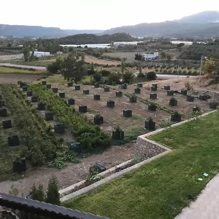 Fantastic With Private Garden Surrounded By Nature In Aksu, ヴィラ